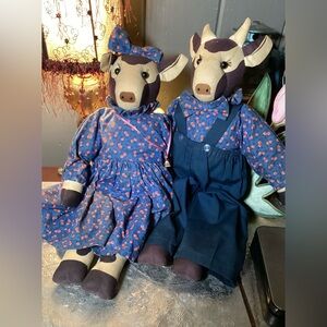 Vintage Primitive Farmhouse-style Cow Doll Set
